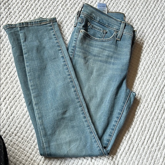 Levi's Blue Slim Fit Jeans with Classic Stitching - Picture 10 of 13